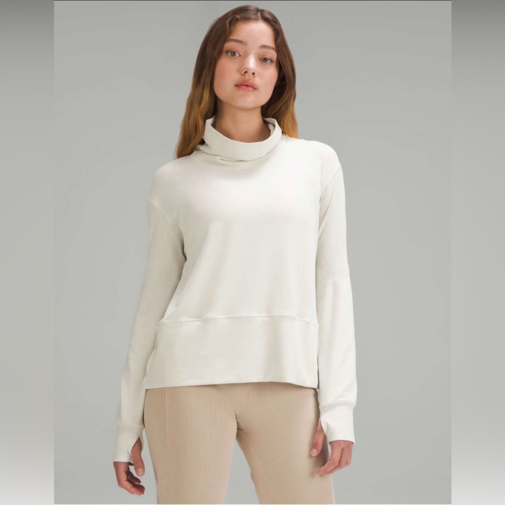 LULULEMON Ready to Rulu Pullover Size 4